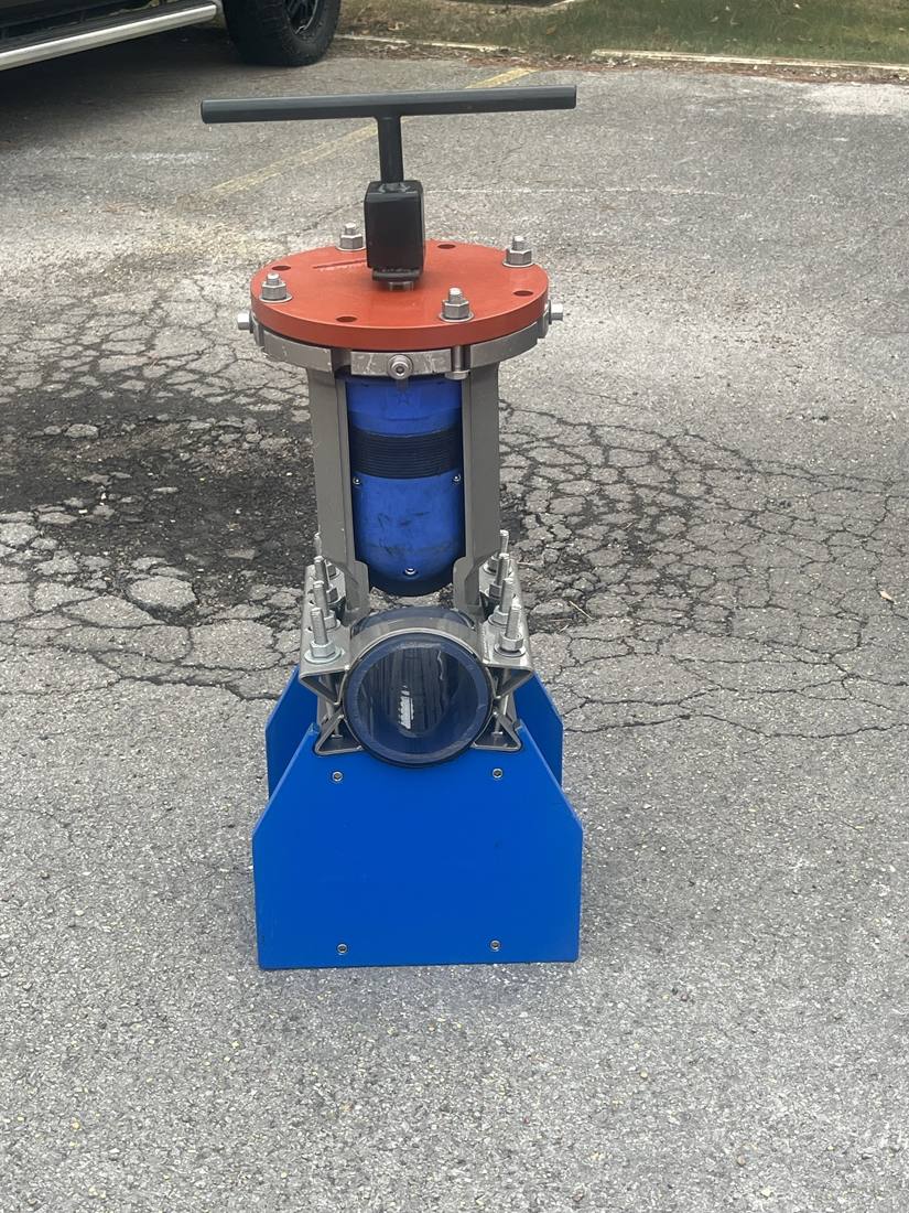 Insertion valve cutaway demo model